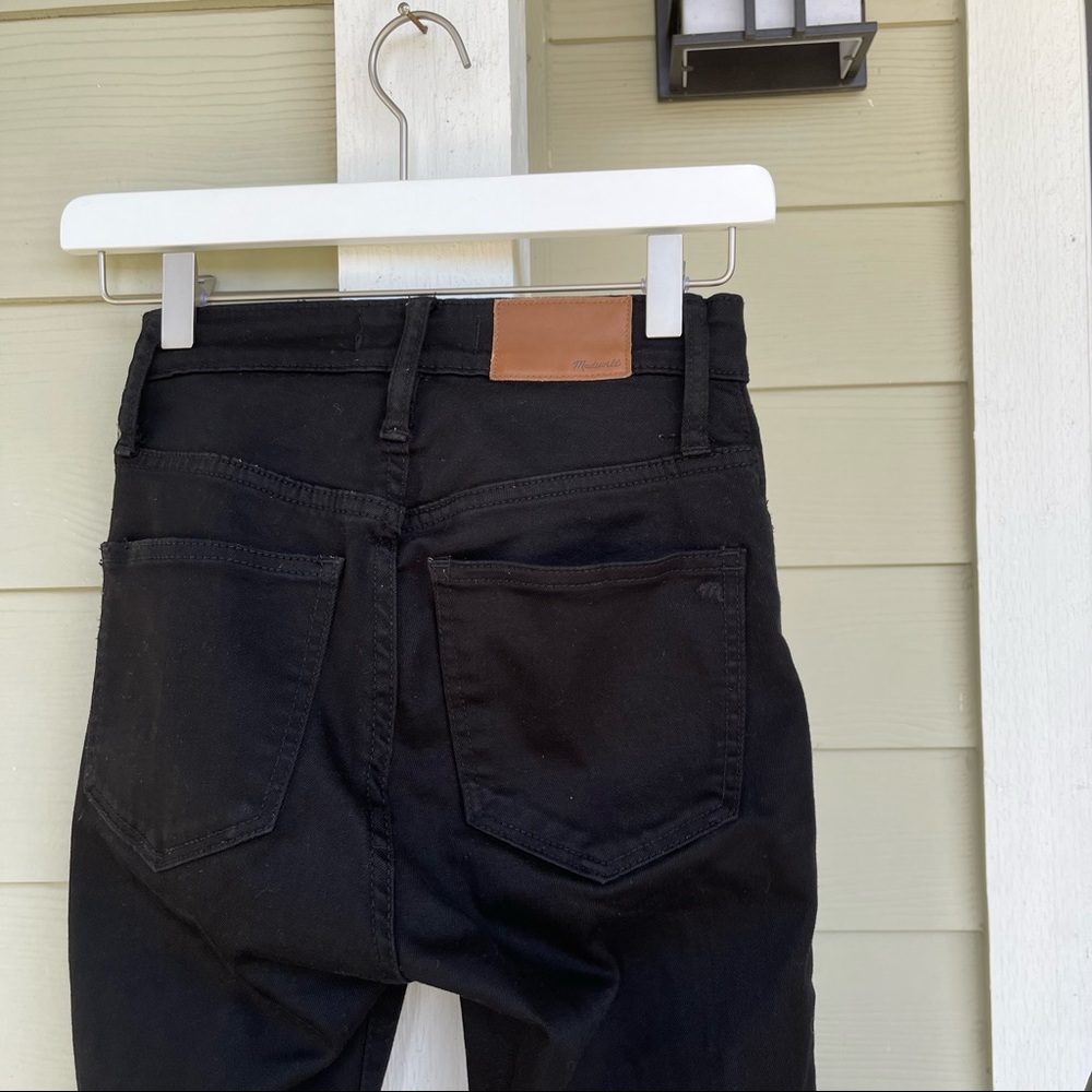 Madewell•Curvy High-Rise Skinny Jeans in Carbondale Wash - Picture 5 of 9